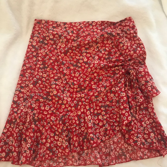Shein medium floral skirt - Picture 1 of 1